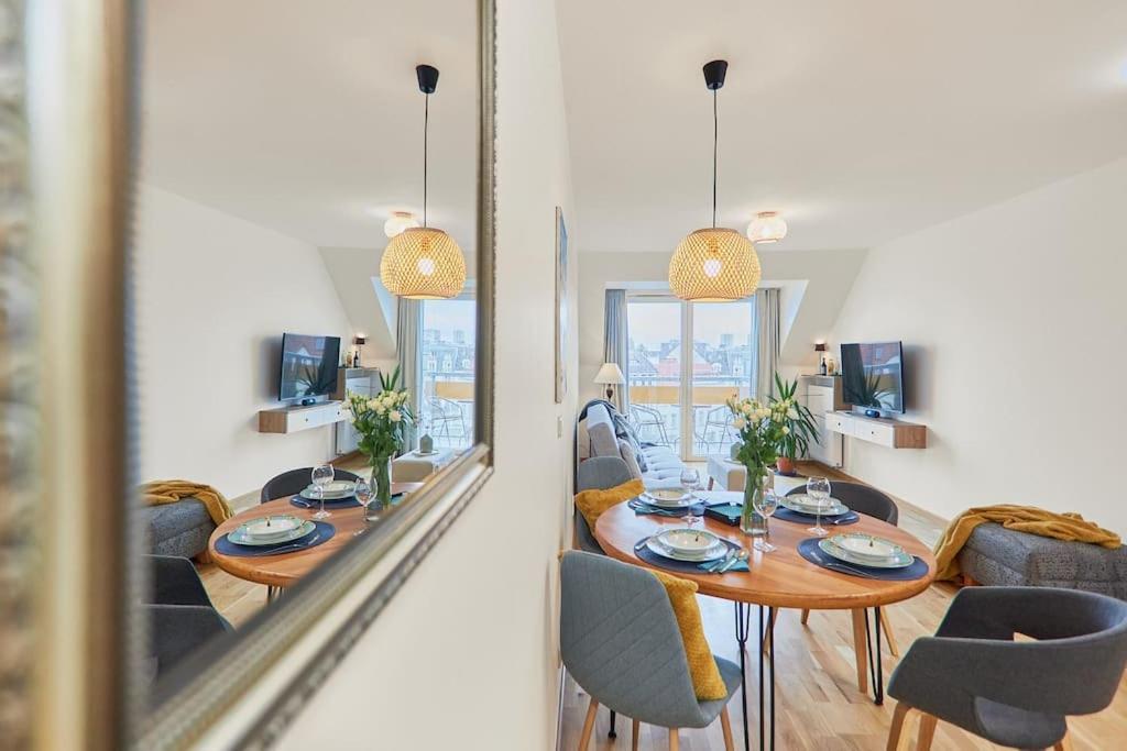 Apartment Golden Hour Apartments- Plac Slowianski 37